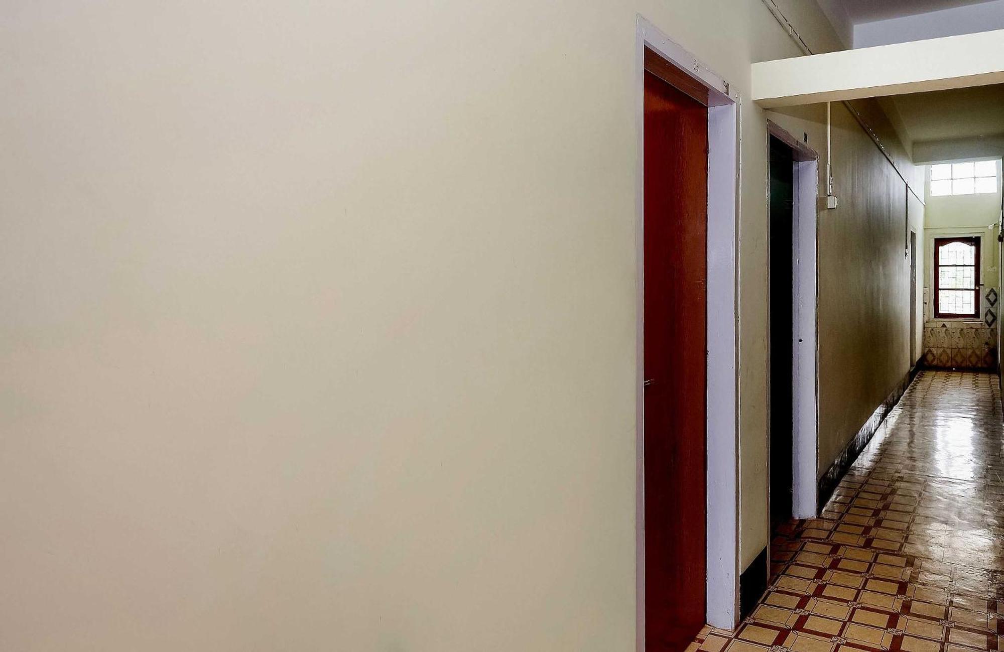 Hotel O Kirtti Inn Soalkuchi Екстер'єр фото