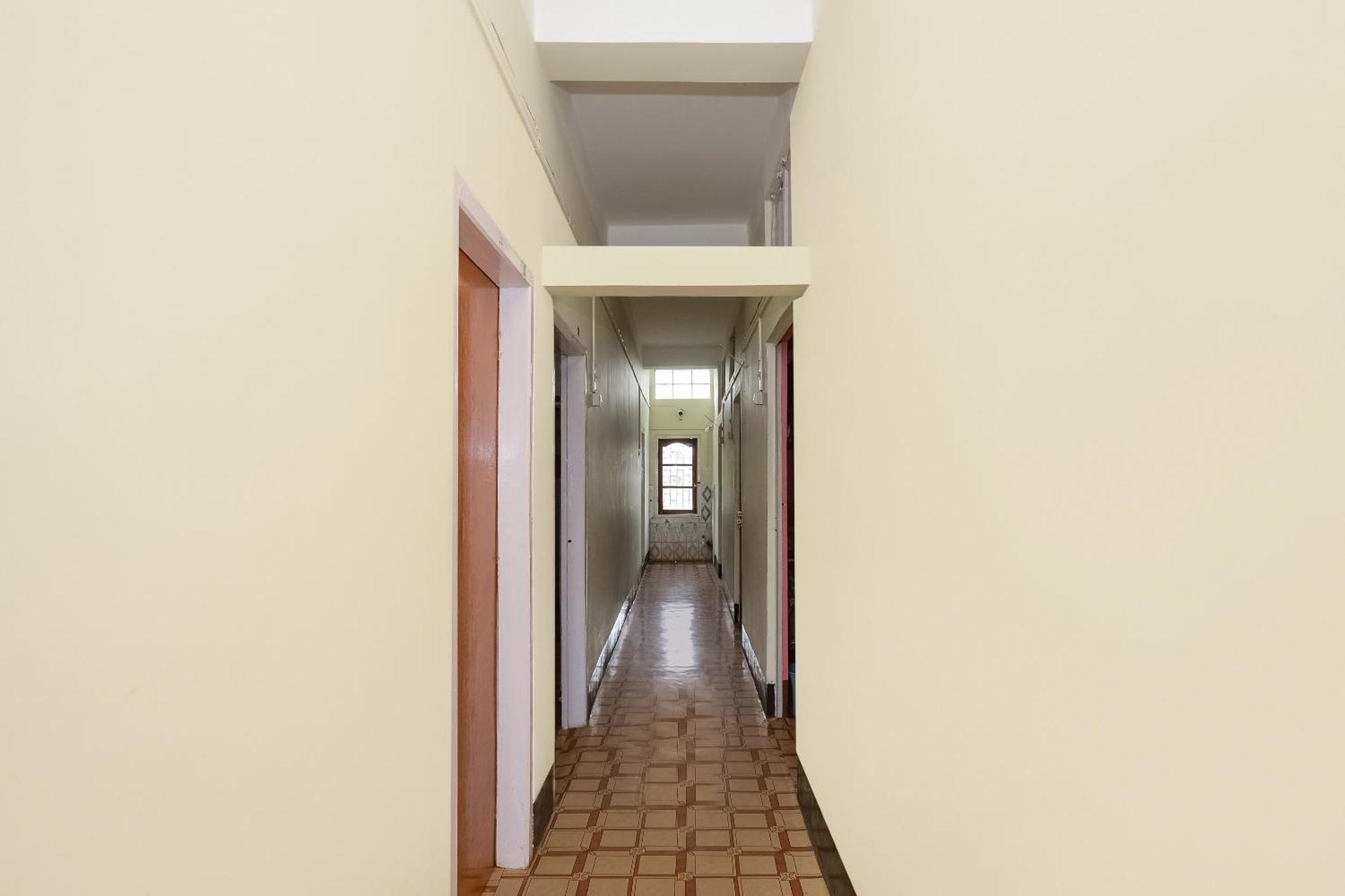 Hotel O Kirtti Inn Soalkuchi Екстер'єр фото